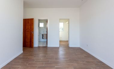 ALQUILER CASA 4 AMB. A ESTRENAR, EN LUJÁN