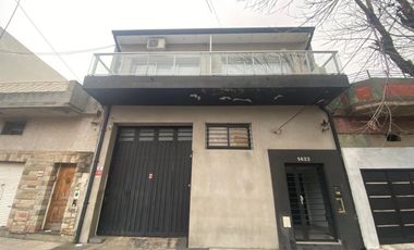 DEPARTAMENTO CON DOS PATIOS  EN LANÚS OESTE