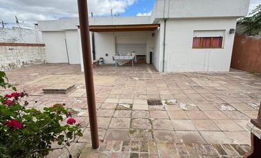 CASA EN VENTA EN JUAN JOSE PASO