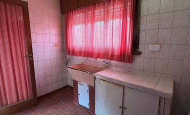 CASA EN VENTA EN JUAN JOSE PASO