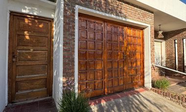 CASA EN VENTA EN JUAN JOSE PASO