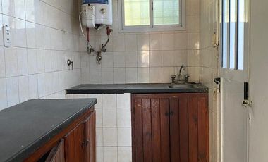 CASA EN VENTA EN PEHUAJO CON AMPLIO LOTE