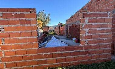 CASA EN VENTA EN PEHUAJÓ EN CONSTRUCCIÓN