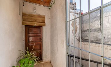 venta PH , 1 piso por escalera