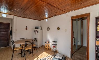 venta PH , 1 piso por escalera
