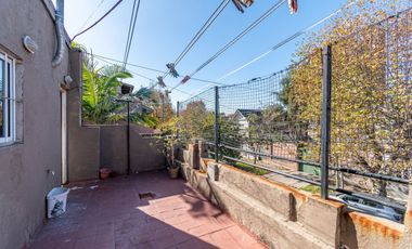 venta PH , 1 piso por escalera