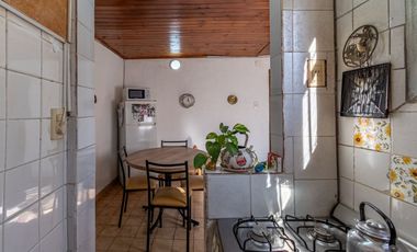 venta PH , 1 piso por escalera