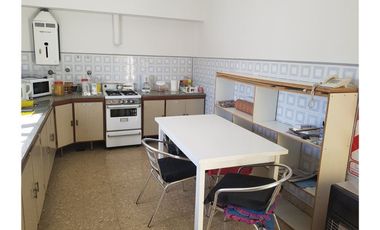 VENTA PH 4 AMB 2 PATIOS BALCÓN SIN EXPENSAS GERLI