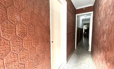 SE VENDE CASA  3 DORMITORIOS ZONA CENTRO SANTA FE