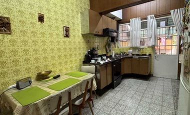 SE VENDE CASA  3 DORMITORIOS ZONA CENTRO SANTA FE