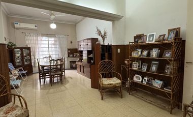 SE VENDE CASA  3 DORMITORIOS ZONA CENTRO SANTA FE