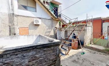 VENTA CASA 4 AMB CON COCHERA Y LOCAL VARELA CENTRO