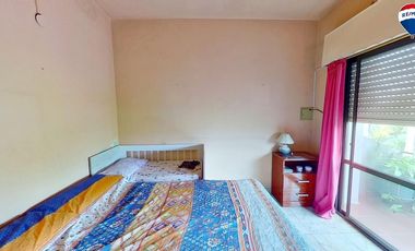 VENTA CASA 4 AMB CON COCHERA Y LOCAL VARELA CENTRO