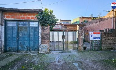 VENTA VIVIENDA MULTIFAMILIAR FLORENCIO VARELA