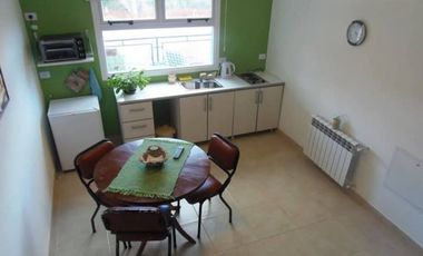 SE ALQUILA DEPTO TIPO DUPLEX DE 1 DORMITORIO
