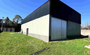VENTA GALPON CON AMPLIO LOTE IBARLUCEA