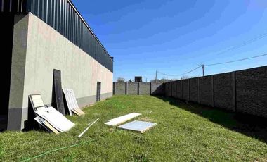 VENTA GALPON CON AMPLIO LOTE IBARLUCEA