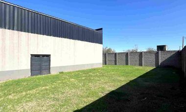 VENTA GALPON CON AMPLIO LOTE IBARLUCEA