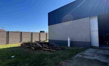 VENTA GALPON CON AMPLIO LOTE IBARLUCEA