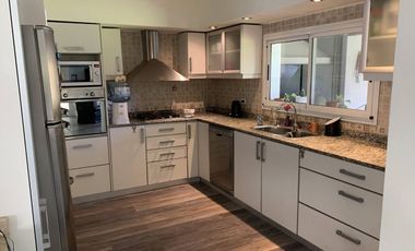 CASA 5 DORM EN ALQUILER BARRIO CERRADO EN PACHECO