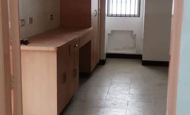 5 Bedroom 3 Floor Townhouse for Rent in Imus,Cavite