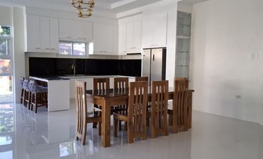 MODERN HOUSE AND LOT