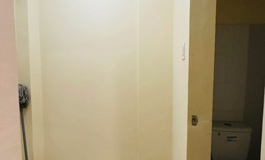 𝐅𝐎𝐑 𝐋𝐄𝐀𝐒𝐄: 𝐌𝐨𝐝𝐞𝐫𝐧 𝟒-𝐁𝐑 𝐓𝐨𝐰𝐧𝐡𝐨𝐮𝐬𝐞 𝐰/ 𝐌𝐚𝐢𝐝𝐬 𝐑𝐨𝐨𝐦 & 𝐂𝐚𝐫 𝐆𝐚𝐫𝐚𝐠𝐞 𝐚𝐭 𝐌𝐚𝐤𝐚𝐭𝐢 𝐂𝐢𝐭𝐲!