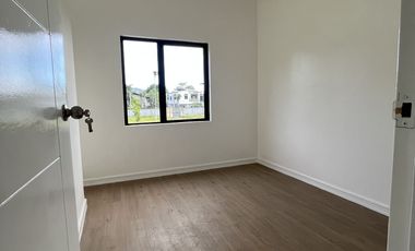 Brgy.San Jose Montalban Rizal For Sale 2 Storey Townhouse 2 Car Garage rg