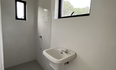 Brgy.San Jose Montalban Rizal For Sale 2 Storey Townhouse 2 Car Garage rg