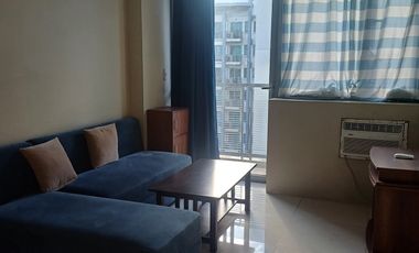 One Palm Tree Villas -- 1BR with Balcony in Pasay Newport World Resort
