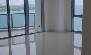 4 Bedroom Unit in Azuela Cove Condo in Davao For Sale