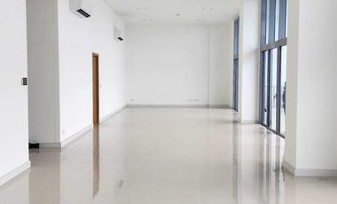 4 Bedroom Unit in Azuela Cove Condo in Davao For Sale