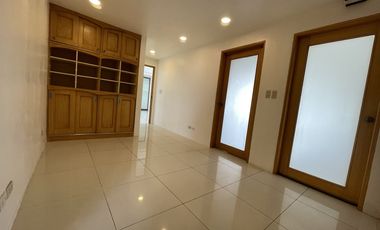 PENTHOUSE UNIT AT EISENHOWER CONDOMINIUM
