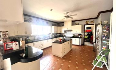 Huge lot with a Beautiful Turnkey Bungalow with Private Pool – Angeles City