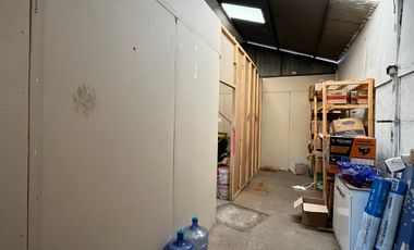 LOCAL COMERCIAL EN ARRIENDO CON TREMENDA UBICACIÓN