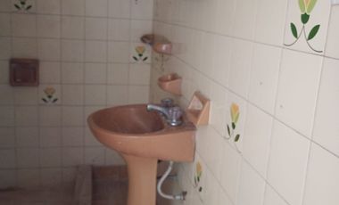CASA VENTA BURZACO APAT CREDITO PROXIMA A YRIGOYEN