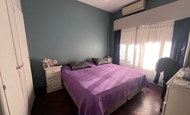 CASA 4 AMBIENTES EN VENTA MONTE GRANDE CENTRO