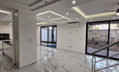 CASA EN RENTA MERIDA PRIVADA RESIDENCIAL TEMOZON