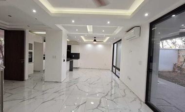 CASA EN RENTA MERIDA PRIVADA RESIDENCIAL TEMOZON