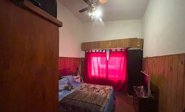 Casa con excelente acceso en Lanus Oeste