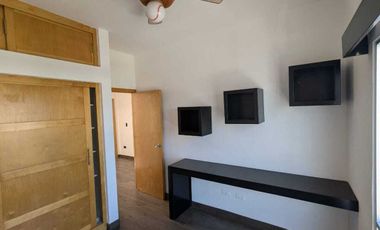 Casa Renta, moderna, bien Ubicada y con Seguridad.