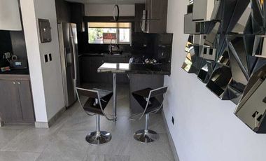 Casa Renta, moderna, bien Ubicada y con Seguridad.