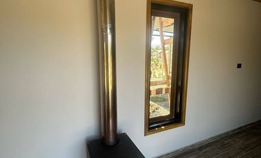 SE ARRIENDA PARCELA CON CASA, CON VISTA A CERRO LA CAMPANA