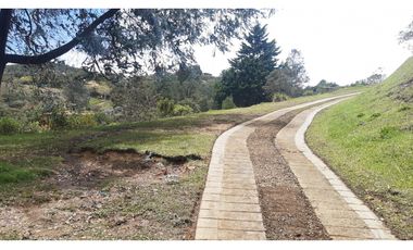 LLO-253-Casa Campestre-Guarne-Santa Elena-V.La Palma-Tres Puertas.