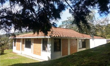 LLO-253-Casa Campestre-Guarne-Santa Elena-V.La Palma-Tres Puertas.