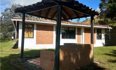 LLO-253-Casa Campestre-Guarne-Santa Elena-V.La Palma-Tres Puertas.