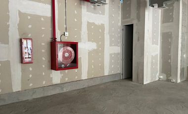 ARRIENDO Local Comercial de 126,52 m2, Metro Manuel Montt,