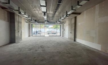 ARRIENDO Local Comercial de 126,52 m2, Metro Manuel Montt,