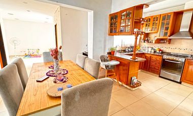 EXCELENTE CASA 4 AMBIENTES CON GARAJE Y TERRAZA