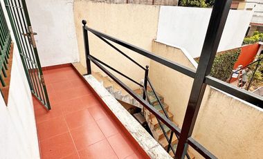 EXCELENTE CASA 4 AMBIENTES CON GARAJE Y TERRAZA
